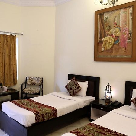 Hotel Karan Villas Kota  Buitenkant foto