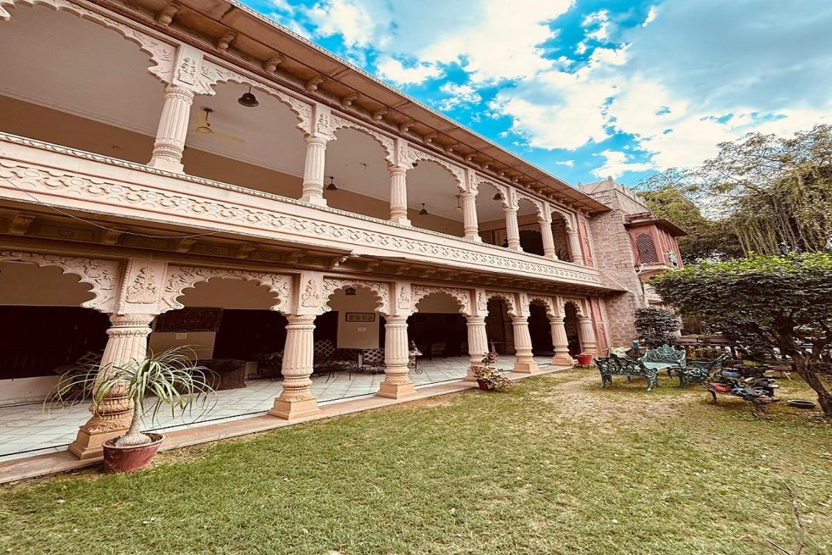 Hotel Karan Villas Kota  Buitenkant foto