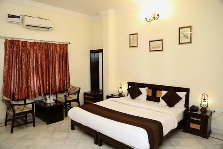 Hotel Karan Villas Kota  Buitenkant foto