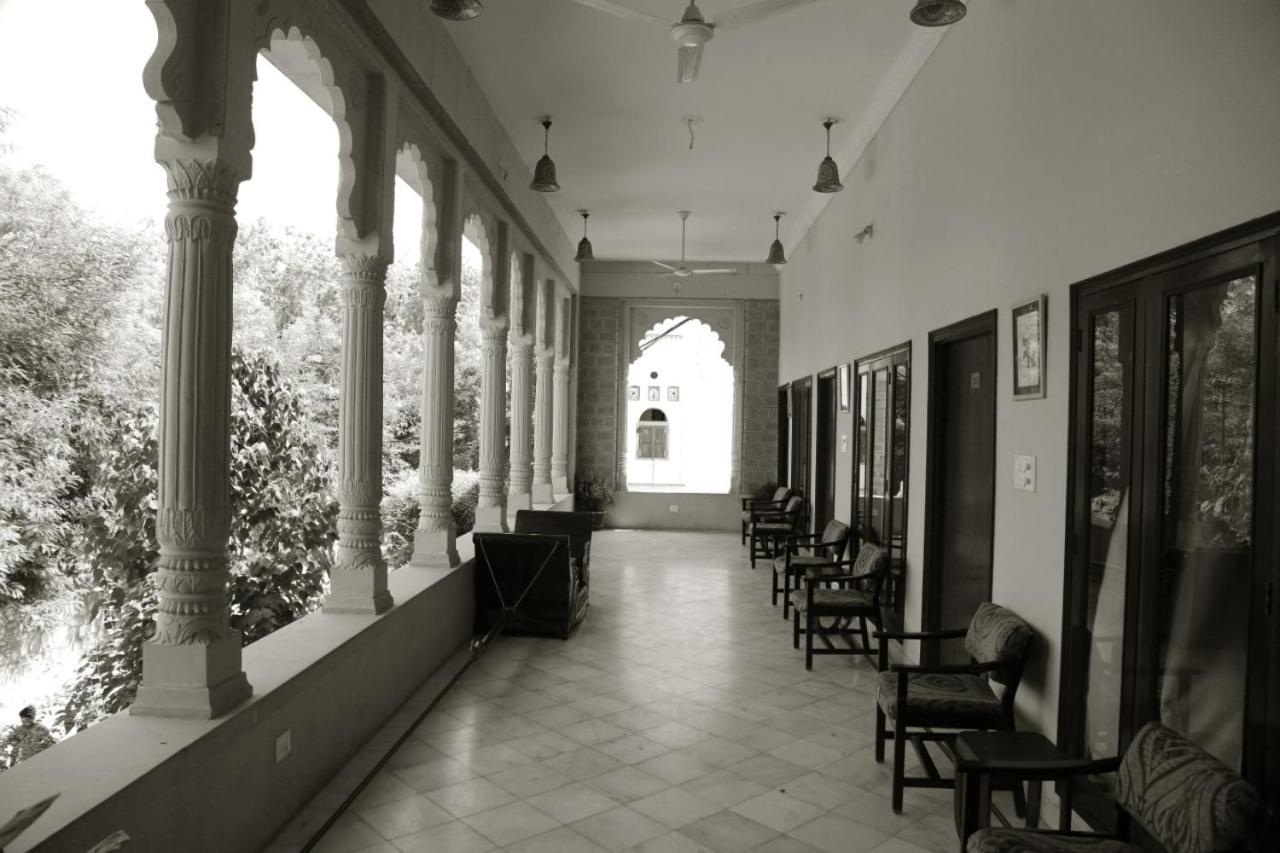Hotel Karan Villas Kota  Buitenkant foto