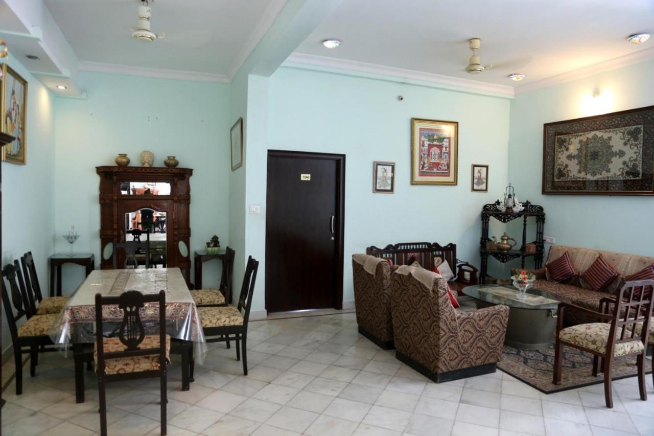 Hotel Karan Villas Kota  Buitenkant foto