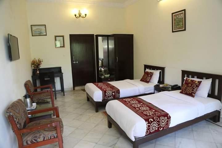 Hotel Karan Villas Kota  Buitenkant foto