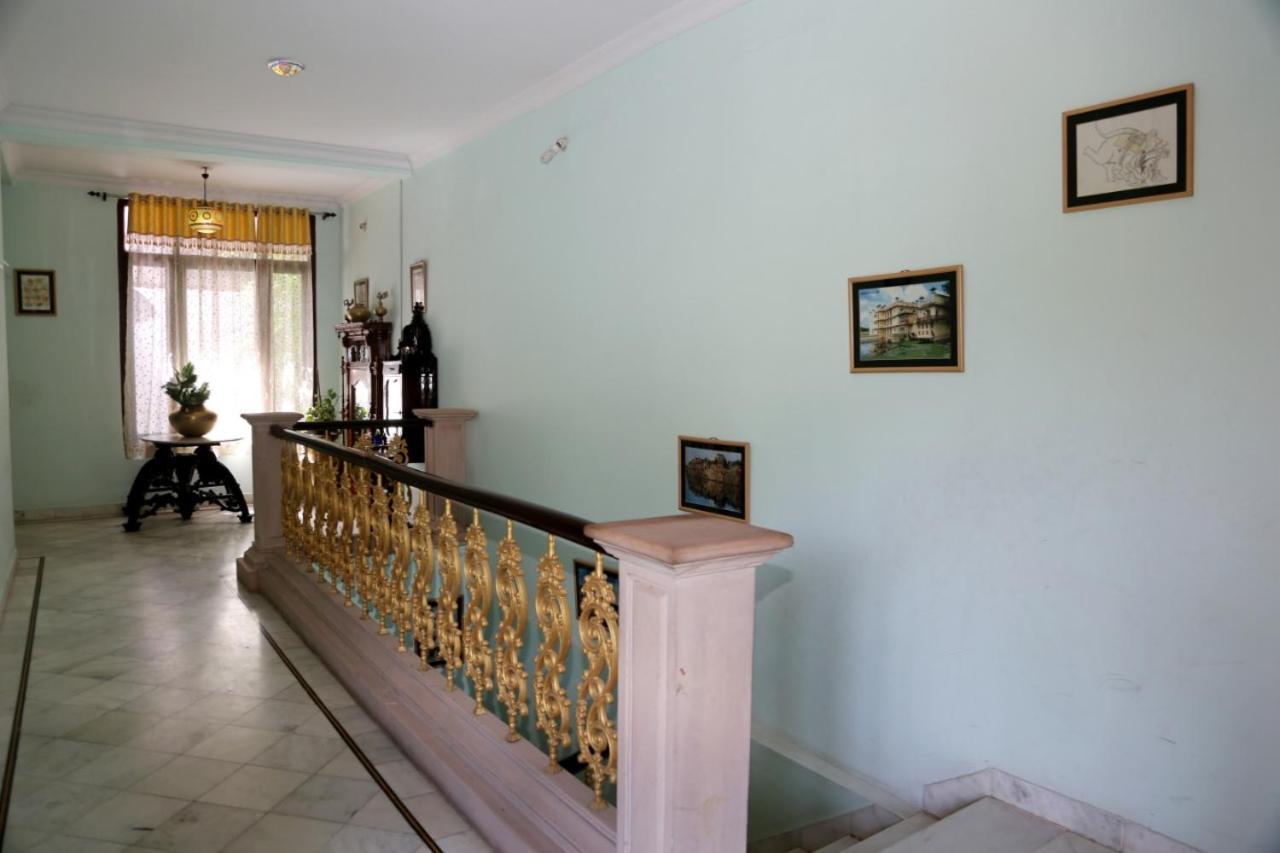 Hotel Karan Villas Kota  Buitenkant foto