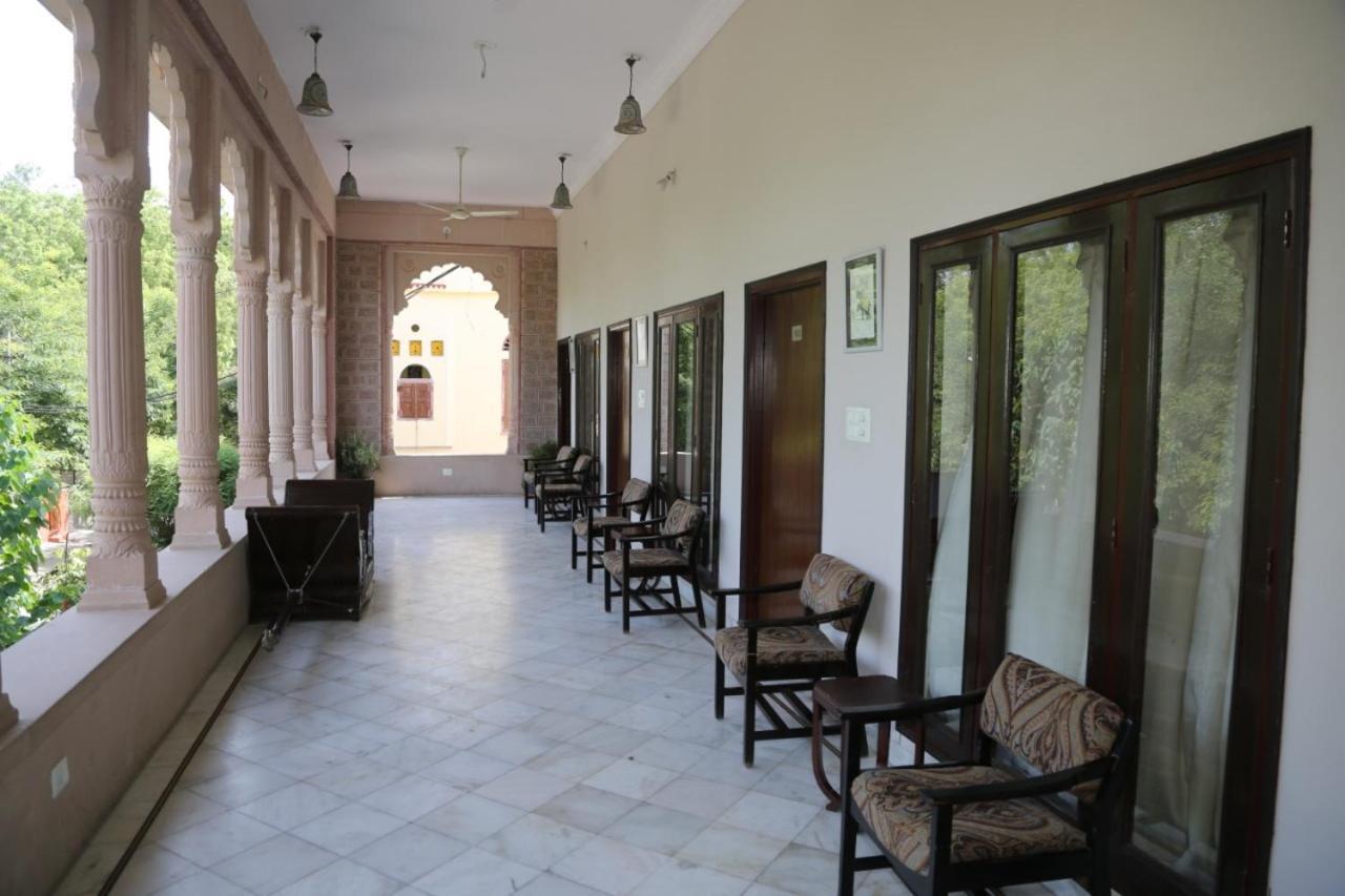 Hotel Karan Villas Kota  Buitenkant foto